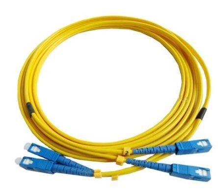 SC/UPC aan SC/UPC Duplex de Vezel Optische Kabel van SM DX voor FTTH
