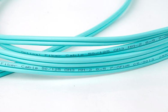 FTTH Multimode OM5 24 Optische Kabel van de Bundel de Binnenvezel